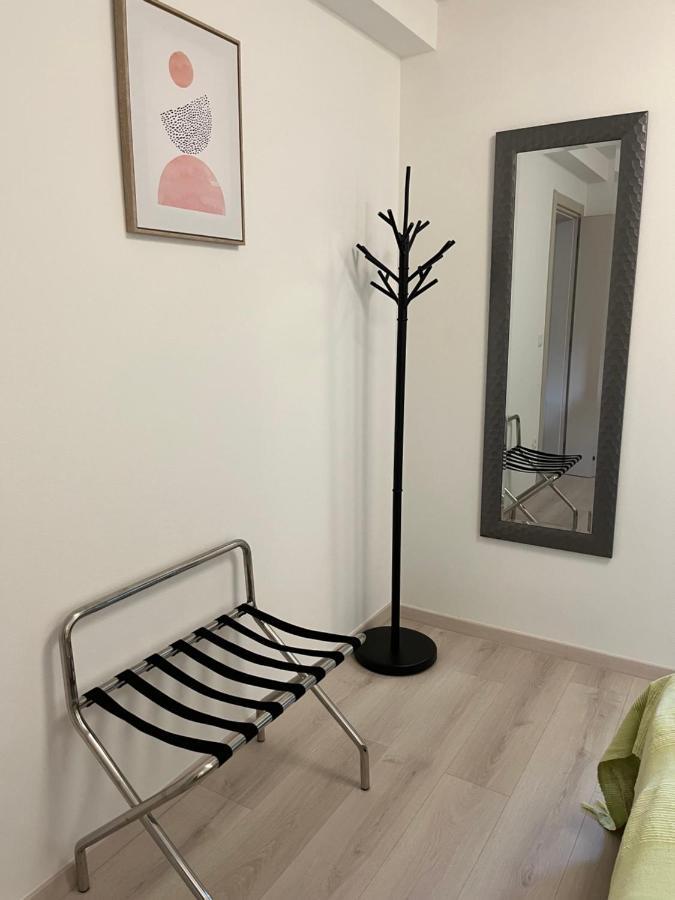 Apartment A & N With Free Private Parking PUY Eksteriør bilde